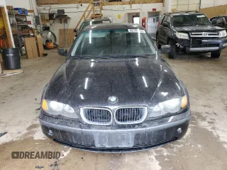 2005 BMW 3 Series 325xi with VIN WBAEU33455PR19451, listed as a Copart auction lot 85148034 with 194,017 mi miles and Salvage Title. Bid and sale history available at carsss.com. Image 5.