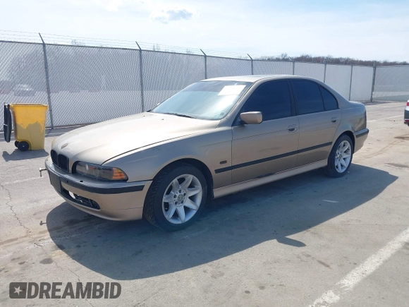 2000 BMW 5 Series 528i with VIN WBADM6348YGV00883, listed as a IAAI auction lot 41898075 with 175,137 mi miles and . Bid and sale history available at DreamBid. Image 2.