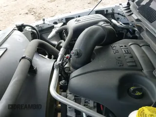 2019 Ram 1500 Tradesman z VIN 1C6RR7ST4KS699323, wystawiony jako IAAI lot #41931460 z przebiegiem 116 731 mil mil oraz . Historia ofert i sprzedaży dostępna na DreamBid. Obrazek 19.