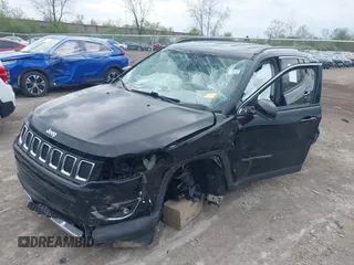 2018 Jeep Compass Limited with VIN 3C4NJDCB7JT332674, listed as a IAAI auction lot 42145567 with 111,852 mi miles and . Bid and sale history available at carsss.com. Image 6.