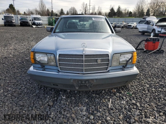 1986 Mercedes-Benz 300 with VIN WDBCB25D9GA279756, listed as a Copart auction lot 46860345 with 210,386 mi miles and Salvage Title. Bid and sale history available at carsss.com. Image 5.