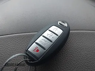 2015 Nissan Armada SV z VIN 5N1BA0ND4FN622772, wystawiony jako IAAI lot #42233400 z przebiegiem 145 087 mil mil oraz . Historia ofert i sprzedaży dostępna na DreamBid. Obrazek 11.