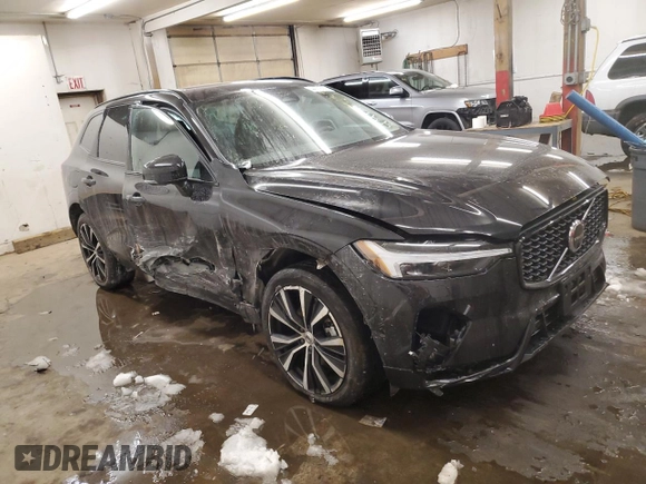 2023 Volvo XC60 Plus Dark Theme with VIN YV4L12RW6P1353437, listed as a Copart auction lot 44779165 with 20,910 mi miles and Salvage Title. Bid and sale history available at carsss.com. Image 4.