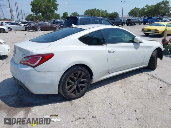 2013 Hyundai Genesis Coupe Premium z VIN KMHHT6KD2DU109390, wystawiony jako IAAI lot #42243520 z przebiegiem 290 277 mil mil oraz . Historia ofert i sprzedaży dostępna na DreamBid. Obrazek 4.