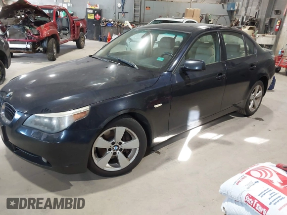 2007 BMW 5 Series 530xi with VIN WBANF73537CY16890, listed as a IAAI auction lot 41255117 with 228,877 mi miles and . Bid and sale history available at carsss.com. Image 2.