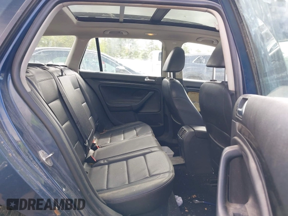 2013 Volkswagen Jetta TDI w/Sunroof & Nav с VIN 3VWPL7AJ9DM637099, выставлен на аукционе IAAI как лот 42286184 с пробегом 237 947 миль миль и . История ставок и продаж доступна на DreamBid. Изображение 8.