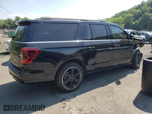 2024 Ford Expedition Max Limited with VIN 1FMJK2A83REB14942, listed as a Copart auction lot 62335885 with 9,928 mi miles and Salvage title. Bid and sale history available at DreamBid. Image 3.