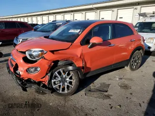 2018 FIAT 500X Trekking z VIN ZFBCFYCB6JP682871, wystawiony jako Copart lot #82798284 z przebiegiem 67 764 mil mil oraz Szkody całkowita. Historia ofert i sprzedaży dostępna na DreamBid. Obrazek 1.