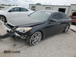 2014 Hyundai Genesis 3.8L z VIN KMHGC4DD6EU261140, wystawiony jako Copart lot #55591715 z przebiegiem 119 393 mil mil oraz Szkoda całkowita • Salvage title. Historia ofert i sprzedaży dostępna na DreamBid. Obrazek 1.