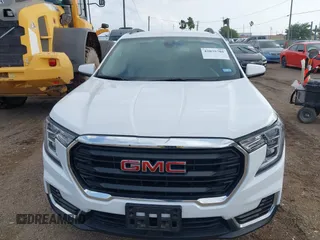 2022 GMC Terrain SLE with VIN 3GKALMEV9NL134012, listed as a IAAI auction lot 42075701 with Not Provided miles and . Bid and sale history available at carsss.com. Image 6.