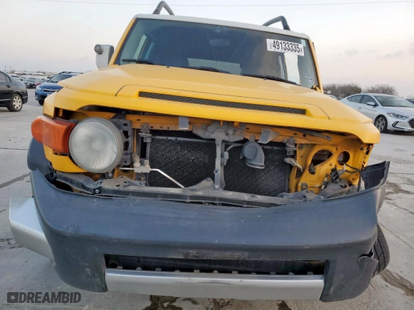 2007 Toyota FJ Cruiser with VIN JTEZU11F370013089, listed as a Copart auction lot 49133335 with 0 mi miles and Salvage Title. Bid and sale history available at carsss.com. Image 5.