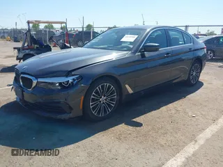2019 BMW 5 Series 540i с VIN WBAJE5C5XKWW20300, выставлен на аукционе IAAI как лот 42139380 с пробегом 32 802 миль миль и . История ставок и продаж доступна на DreamBid. Изображение 17.