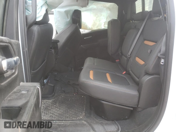 2022 GMC Sierra 3500HD AT4 z VIN 1GT49VEY3NF230736, wystawiony jako Copart lot #65454534 z przebiegiem Nie podano mil oraz Nie do naprawy • Non repairable. Historia ofert i sprzedaży dostępna na DreamBid. Obrazek 10.