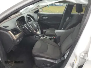 2015 Jeep Cherokee Latitude z VIN 1C4PJMCSXFW739396, wystawiony jako Copart lot #56282915 z przebiegiem 114 309 mil mil oraz Szkoda całkowita • Salvage title. Historia ofert i sprzedaży dostępna na DreamBid. Obrazek 7.