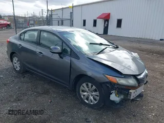 2012 Honda Civic LX z VIN 19XFB2F55CE007783, wystawiony jako IAAI lot #41959456 z przebiegiem 184 279 mil mil oraz . Historia ofert i sprzedaży dostępna na DreamBid. Obrazek 1.