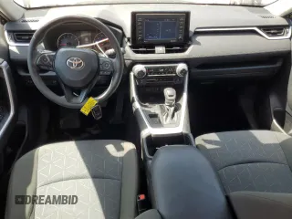 2022 Toyota RAV4 XLE with VIN 2T3W1RFV1NC174758, listed as a Copart auction lot 58006435 with 31,370 mi miles and Salvage title. Bid and sale history available at DreamBid. Image 8.