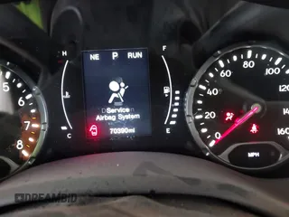 2018 Jeep Renegade Sport with VIN ZACCJBAB7JPH59147, listed as a IAAI auction lot 41661590 with 70,390 mi miles. Bid and sale history available at carsss.com. Image 7.
