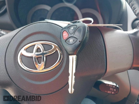 2008 Toyota RAV4 Limited with VIN JTMZK31V085020972, listed as a IAAI auction lot 42669032 with 159,461 mi miles and . Bid and sale history available at DreamBid. Image 11.