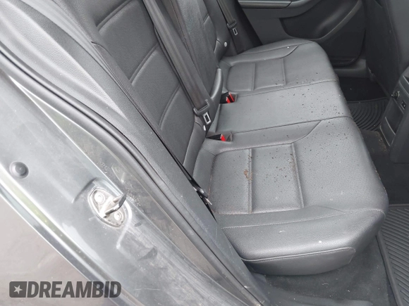 2012 Volkswagen Jetta SE с VIN 3VWDP7AJ3CM412473, выставлен на аукционе IAAI как лот 42440557 с пробегом Не указан миль и . История ставок и продаж доступна на DreamBid. Изображение 8.