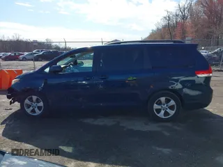 2011 Toyota Sienna LE AAS with VIN 5TDKK3DC4BS104838, listed as a IAAI auction lot 41811173 with 251,999 mi miles and . Bid and sale history available at carsss.com. Image 14.