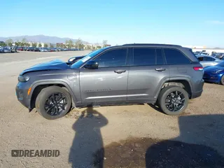 2024 Jeep Grand Cherokee with VIN 1C4RJYB65R8956514, listed as a IAAI auction lot 42014321 with 25,568 mi miles and . Bid and sale history available at DreamBid. Image 14.