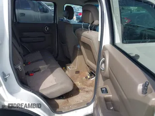 2010 Dodge Nitro Heat with VIN 1D4PU4GKXAW175021, listed as a IAAI auction lot 42274875 with 158,279 mi miles and . Bid and sale history available at DreamBid. Image 8.