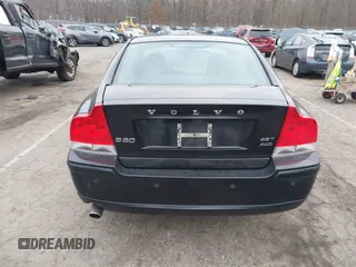 2009 Volvo S60 2.5T with VIN YV1RH592692723722, listed as a IAAI auction lot 41302600 with 126,027 mi miles. Bid and sale history available at carsss.com. Image 17.