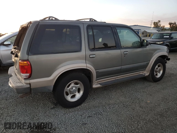 1999 Ford Explorer XLT z VIN 1FMZU32E0XZB31890, wystawiony jako Copart lot #84967184 z przebiegiem 220 424 mil mil oraz Szkoda całkowita • Salvage title. Historia ofert i sprzedaży dostępna na DreamBid. Obrazek 3.