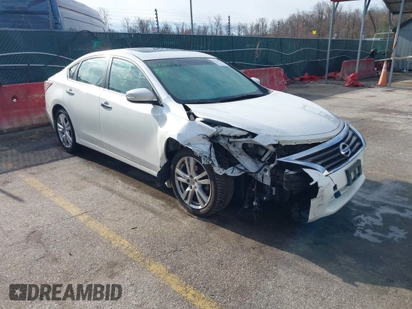 2015 Nissan Altima SL with VIN 1N4BL3AP0FC221236, listed as a IAAI auction lot 41798929 with 122,521 mi miles and . Bid and sale history available at carsss.com. Image 1.