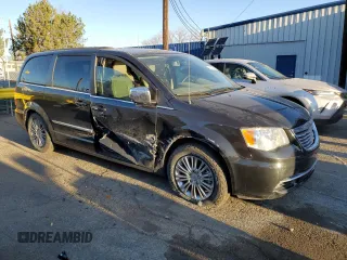 2015 Chrysler Town & Country Touring L with VIN 2C4RC1CG8FR547139, listed as a Copart auction lot 49427805 with 87,173 mi miles and Salvage Title. Bid and sale history available at DreamBid. Image 4.