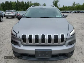 2017 Jeep Cherokee Latitude с VIN 1C4PJMCB9HW665987, выставлен на аукционе Copart как лот 58491905 с пробегом 74 988 миль миль и Списание • Salvage title. История ставок и продаж доступна на DreamBid. Изображение 5.