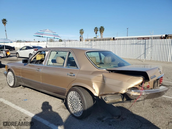 1987 Mercedes-Benz 300 Series 300SDL with VIN WDBCB25D4HA324393, listed as a Copart auction lot 45487265 with 245,723 mi miles and Salvage Title. Bid and sale history available at carsss.com. Image 2.