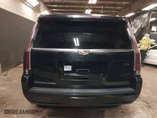 2018 Cadillac Escalade Luxury with VIN 1GYS4BKJ6JR162043, listed as a IAAI auction lot 39095150 with 68,407 mi miles. Bid and sale history available at carsss.com. Image 16.