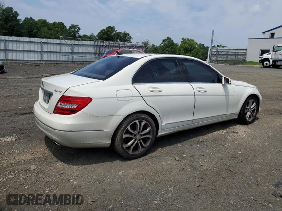 2012 Mercedes-Benz C 300 Sport with VIN WDDGF8BB7CR193120, listed as a Copart auction lot 62229155 with 171,615 mi miles and Clean title. Bid and sale history available at DreamBid. Image 3.