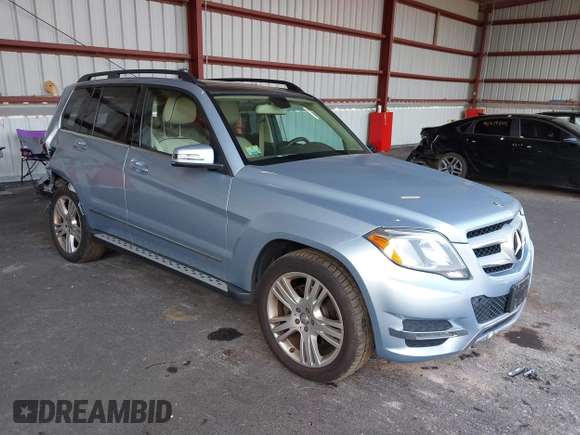 2013 Mercedes-Benz GLK with VIN WDCGG5HBXDG016369, listed as a IAAI auction lot 40325129 with 121,422 mi miles. Bid and sale history available at carsss.com. Image 1.