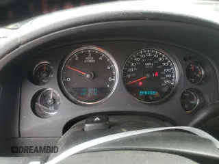 2007 Chevrolet Suburban LTZ with VIN 3GNFK16Y97G308434, listed as a Copart auction lot 77672724 with 295,937 mi miles and Salvage Title. Bid and sale history available at DreamBid. Image 9.