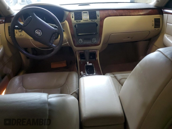 2007 Cadillac DTS V8 z VIN 1G6KD57YX7U201089, wystawiony jako Copart lot #44665825 z przebiegiem 117 048 mil mil oraz Szkoda całkowita • Salvage title. Historia ofert i sprzedaży dostępna na DreamBid. Obrazek 8.