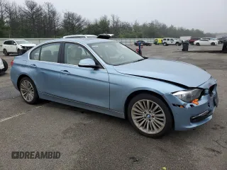 2014 BMW 3 Series 328i xDrive z VIN WBA3B5C58EP542888, wystawiony jako Copart lot #59136015 z przebiegiem 77 954 mil mil oraz Szkoda całkowita • Salvage title. Historia ofert i sprzedaży dostępna na DreamBid. Obrazek 4.