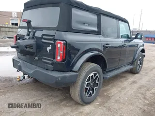 2022 Ford Bronco with VIN 1FMDE5BH9NLB84598, listed as a IAAI auction lot 41943910 with 43,823 mi miles. Bid and sale history available at carsss.com. Image 4.