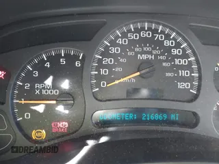 2004 Chevrolet Tahoe LT z VIN 1GNEC13Z44R323201, wystawiony jako IAAI lot #41481138 z przebiegiem 216 869 mil mil oraz . Historia ofert i sprzedaży dostępna na DreamBid. Obrazek 7.