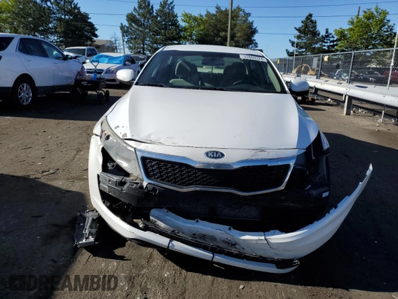 2013 Kia Optima LX z VIN 5XXGM4A71DG182351, wystawiony jako Copart lot #53869324 z przebiegiem 125 893 mil mil oraz Szkoda całkowita • Salvage title. Historia ofert i sprzedaży dostępna na DreamBid. Obrazek 5.