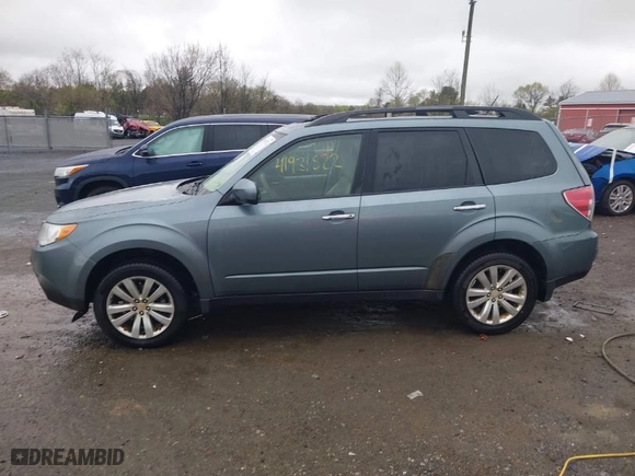 2012 Subaru Forester 2.5X Premium with VIN JF2SHADC3CH401819, listed as a IAAI auction lot 41931522 with 183,127 mi miles. Bid and sale history available at carsss.com. Image 14.
