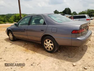 1999 Toyota Camry LE z VIN JT2BF22K5X0208248, wystawiony jako Copart lot #59916165 z przebiegiem 329 883 mil mil oraz Szkoda całkowita • Salvage title. Historia ofert i sprzedaży dostępna na DreamBid. Obrazek 2.