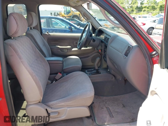 2002 Toyota Tacoma PreRunner с VIN 5TESM92N92Z130226, выставлен на аукционе IAAI как лот 42650412 с пробегом 195 042 миль миль и . История ставок и продаж доступна на DreamBid. Изображение 5.