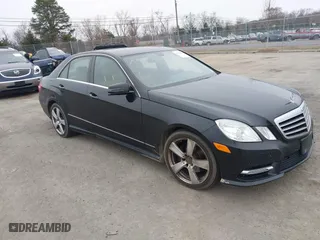 2013 Mercedes-Benz E-Class E 350 Luxury with VIN WDDHF8JB1DA738136, listed as a IAAI auction lot 41774836 with 181,846 mi miles. Bid and sale history available at carsss.com. Image 1.