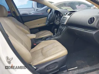 2009 Mazda 6 i Touring with VIN 1YVHP82A695M33478, listed as a IAAI auction lot 41460267 with 154,723 mi miles and . Bid and sale history available at carsss.com. Image 5.