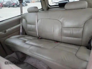 1998 Chevrolet Tahoe z VIN 3GNEK18R4WG128424, wystawiony jako Copart lot #79684984 z przebiegiem 217 456 mil mil oraz Szkoda całkowita • Salvage title. Historia ofert i sprzedaży dostępna na DreamBid. Obrazek 10.