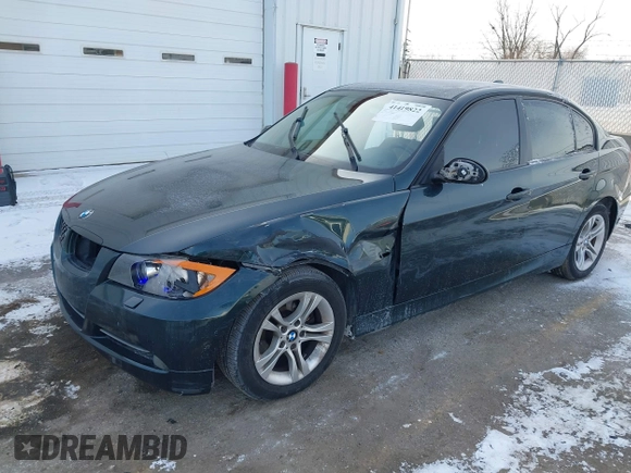 2008 BMW 3 Series 328xi with VIN WBAVC93588K042972, listed as a IAAI auction lot 41419822 with 134,843 mi miles. Bid and sale history available at carsss.com. Image 17.