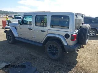 2018 Jeep Wrangler Unlimited Sahara z VIN 1C4HJXEG2JW124882, wystawiony jako IAAI lot #42437816 z przebiegiem Nie podano mil oraz . Historia ofert i sprzedaży dostępna na DreamBid. Obrazek 3.