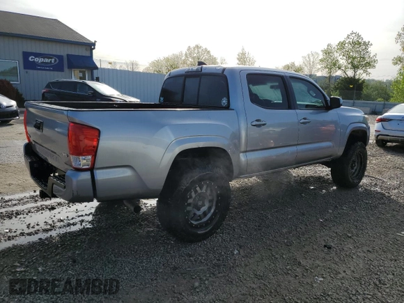 2017 Toyota Tacoma SR5 z VIN 5TFCZ5AN5HX121765, wystawiony jako Copart lot #53449835 z przebiegiem 115 980 mil mil oraz Szkoda całkowita • Salvage title. Historia ofert i sprzedaży dostępna na DreamBid. Obrazek 3.